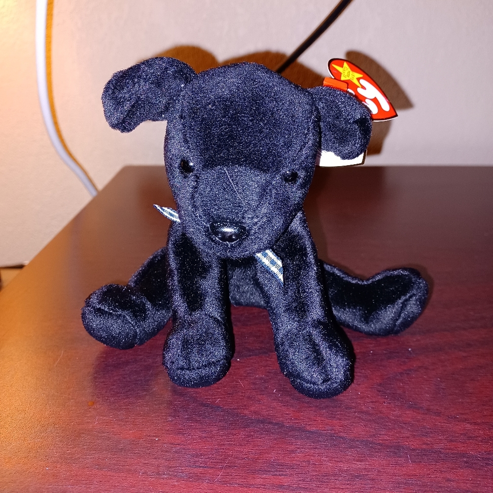 RARE! Ty Beanie baby "Luke" The black lab. Swing tag1998, tush tag 1999.